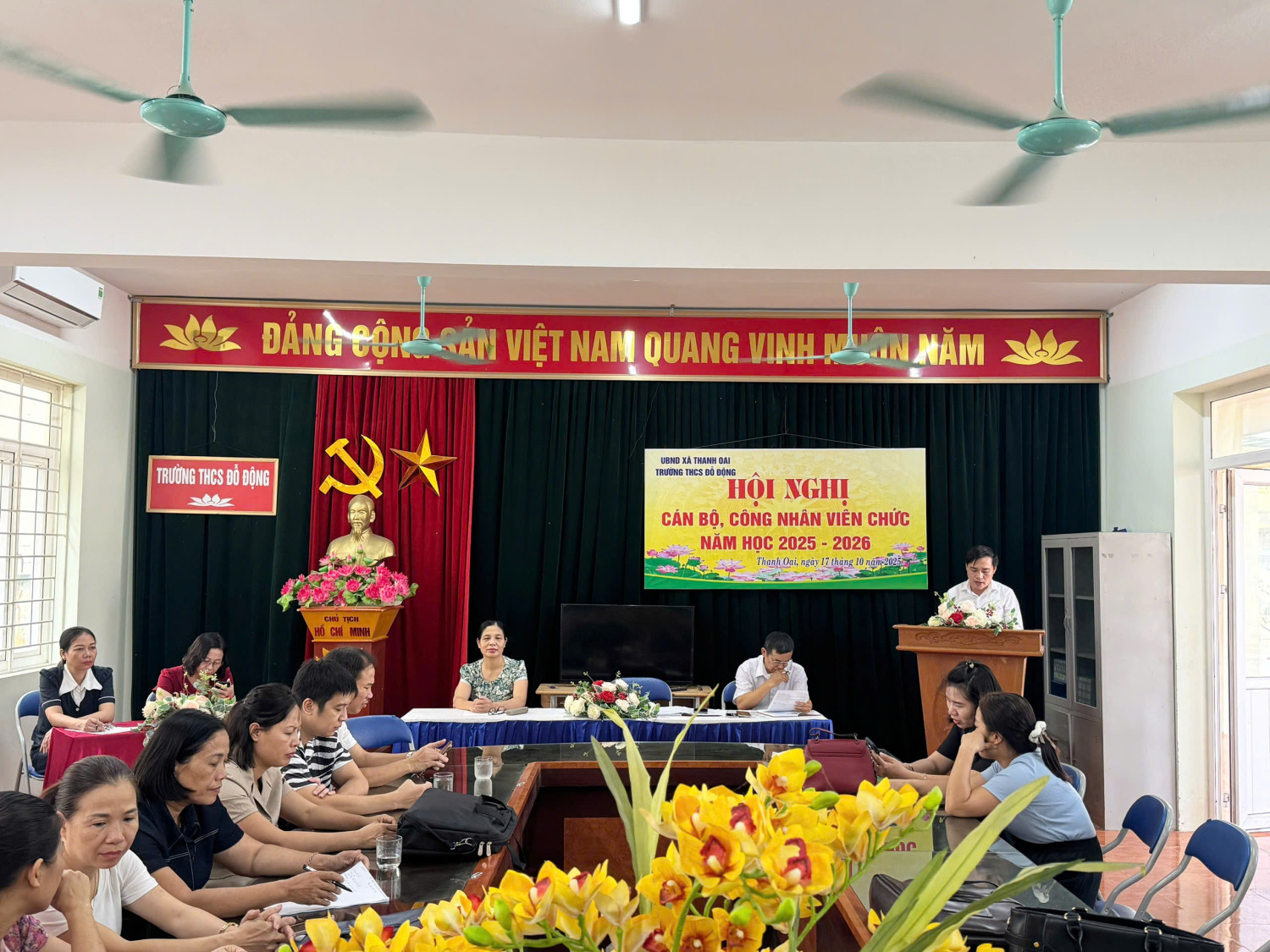 tinh thần tương thân tương ái của các bạn học sinh